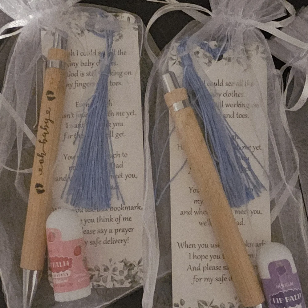 Baby Shower Items - Picture 9 of 10